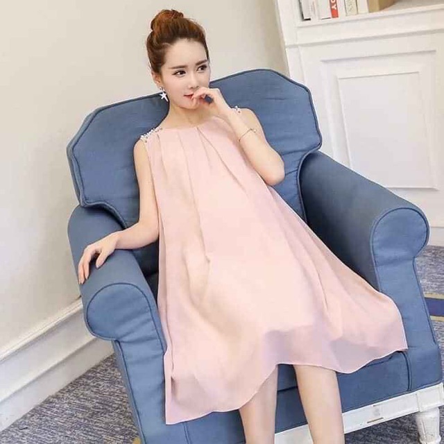 Váy bầu suông vai đính cườm sang chảnh!