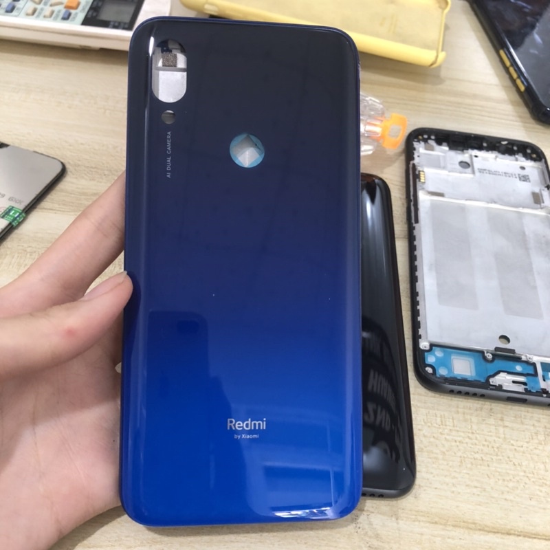 Combo Bộ Vỏ Sườn + Màn Hình Xiaomi Redmi 7 Zin Hàng Cao Cấp .( kèm bộ ốc vít )