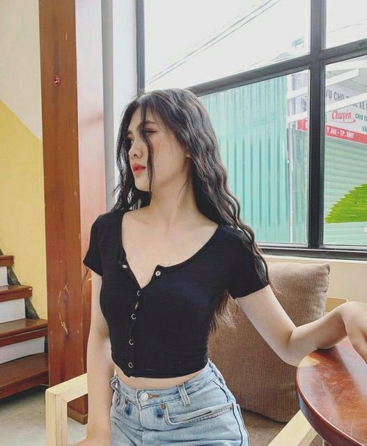 ÁO CROPTOP NÚT BẤM ÔM BODY