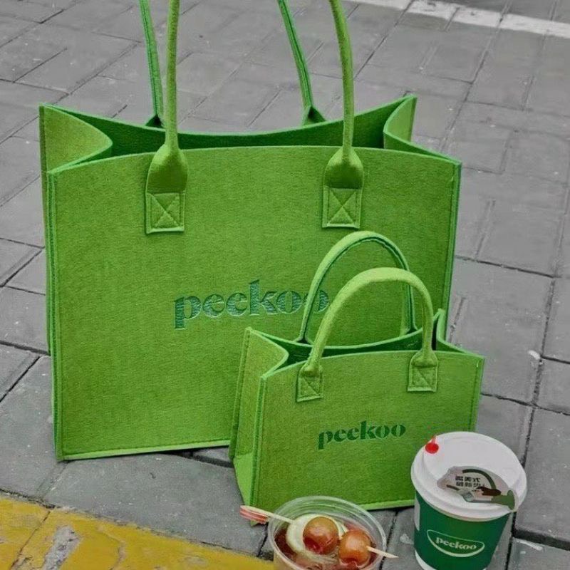 Combo 2 túi quai xách màu xanh bơ in chữ Peekoo Hot trend 2022 dành cho bạn gái