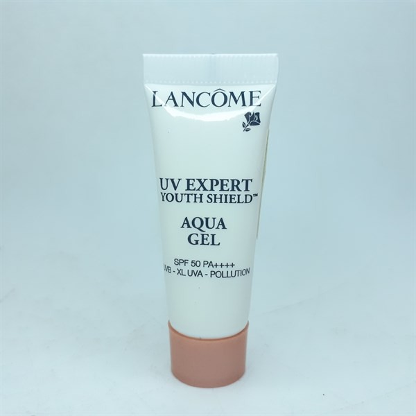 Date 11/2022 Kem chống nắng Lancome UV Expert Youth Shield Aqua Gel SPF50 10ml