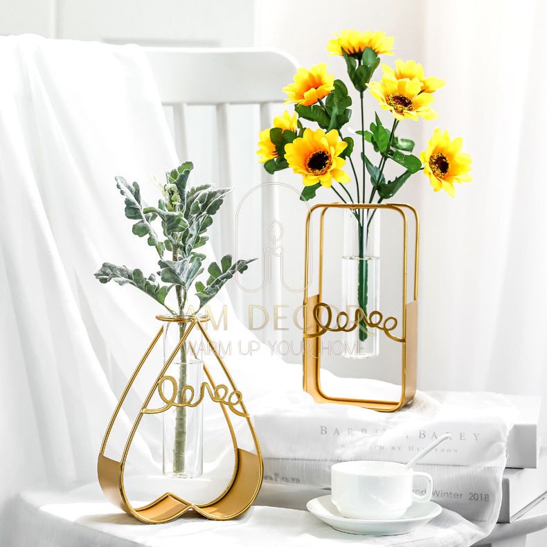 Bình sắt vàng LOVE hình học ống nghiệm thuỷ canh Bắc Âu decor trang trí phòng khách sang trọng - AM Decor