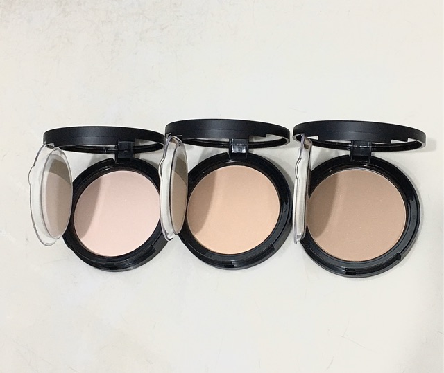 Phấn trang điểm trắng da Thorakao có kim tuyến 13g