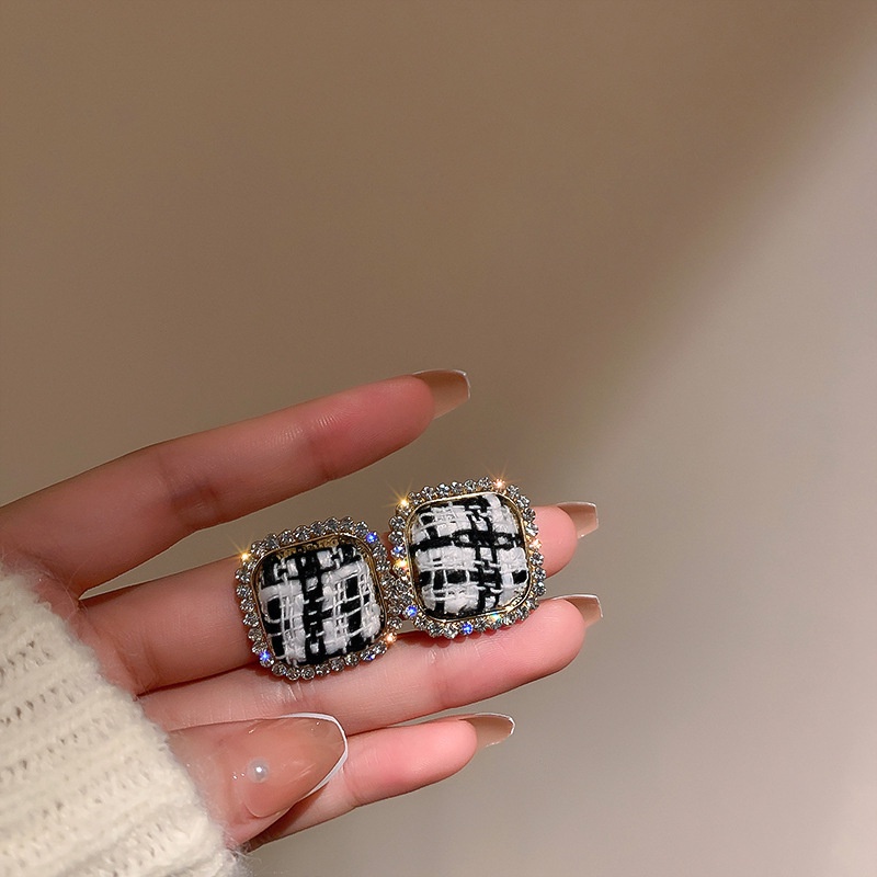 Khuyên tai mạ bạc 925 đính kim cương nhân tạo phong cách Hàn Quốc thời trang sang trọng cho nữ