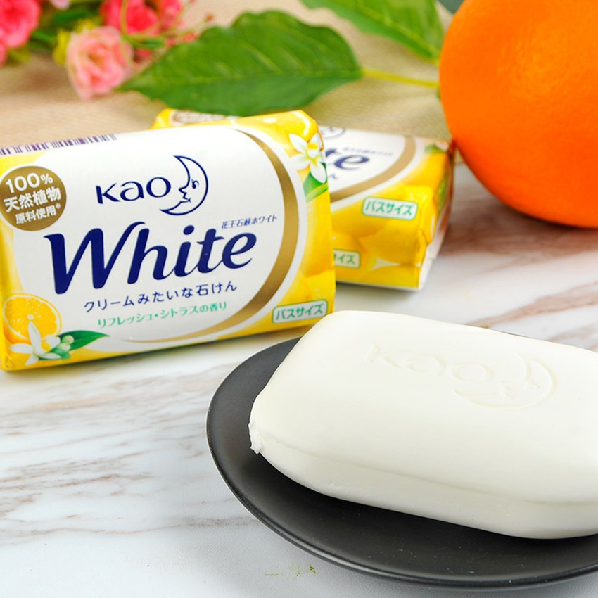 Bánh xà bông tắm Kao White 130g (Mùi giao ngẫu nhiên)