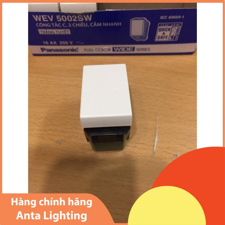 Công Tắc Điện WEG5004KSW Panasonic Hạt Công Tắc E Đảo Chiều 250VAC 16A Công Tắc Đa năng Sử Dụng Nhiều Vị Trí Bật