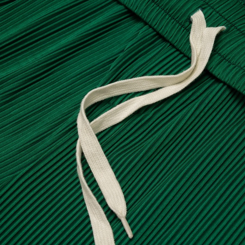 Quần dài ống suông hiệu ứng xếp ly xanh 21ST URBAN Comfy