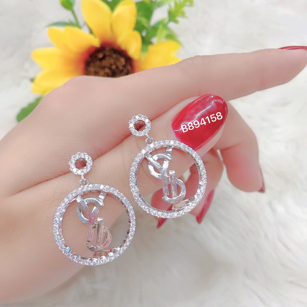 Bông tai nữ đính đá trắng UHA , chuôi cài chắc chắn, kiểu dáng hiện đại, thu hút, sang trọng