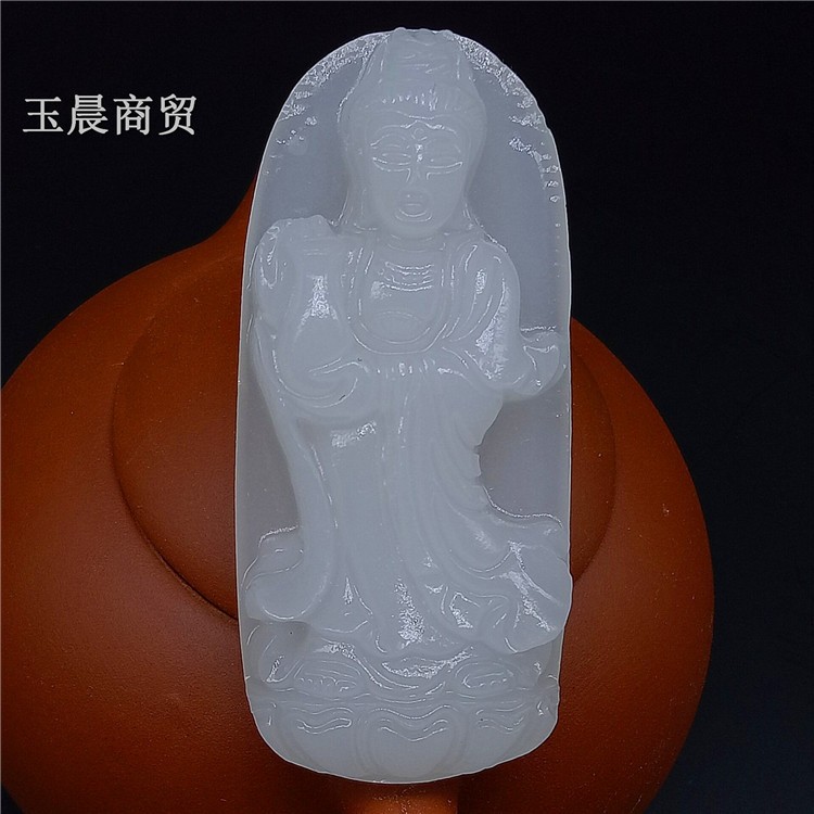 Mặt dây chuyền đá ngọc hình quan âm thiết kế độc đáo