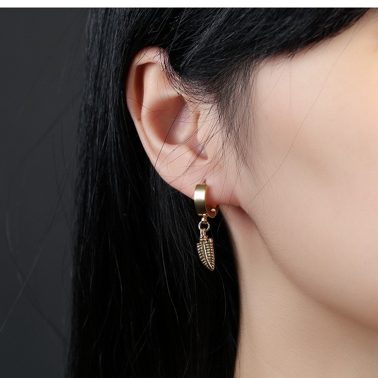 Bông tai (1 đôi) titan unisex không đen không gỉ chiếc lá tòn ten