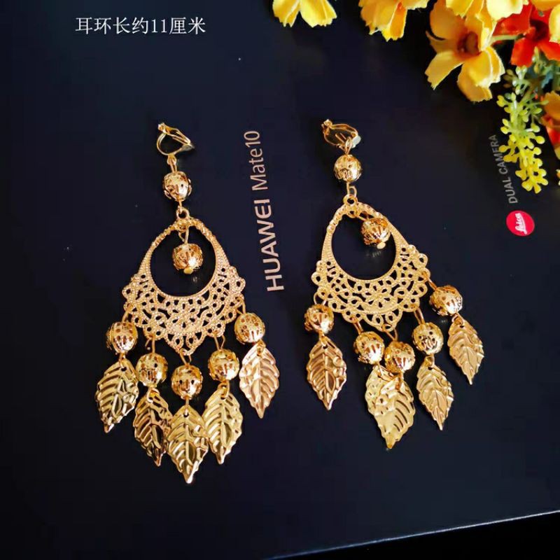 30 mẫu chọn mẫu khuyên tai cổ trang hầu đồng