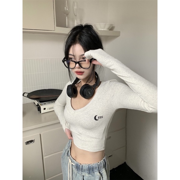 Áo Len Croptop Tay Dài Thêu Chữ + Quần Jean Thắt Dây