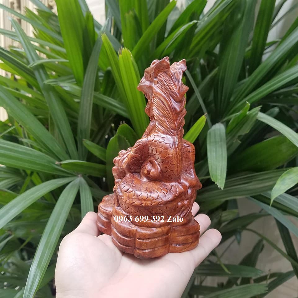 Tượng con rồng gỗ hương