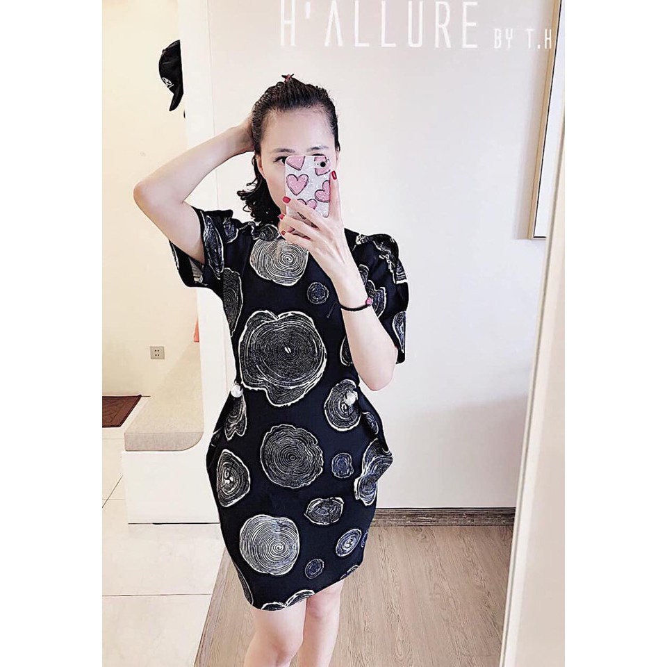 1 Đầm suông tay con hoạ tiết vân gỗ