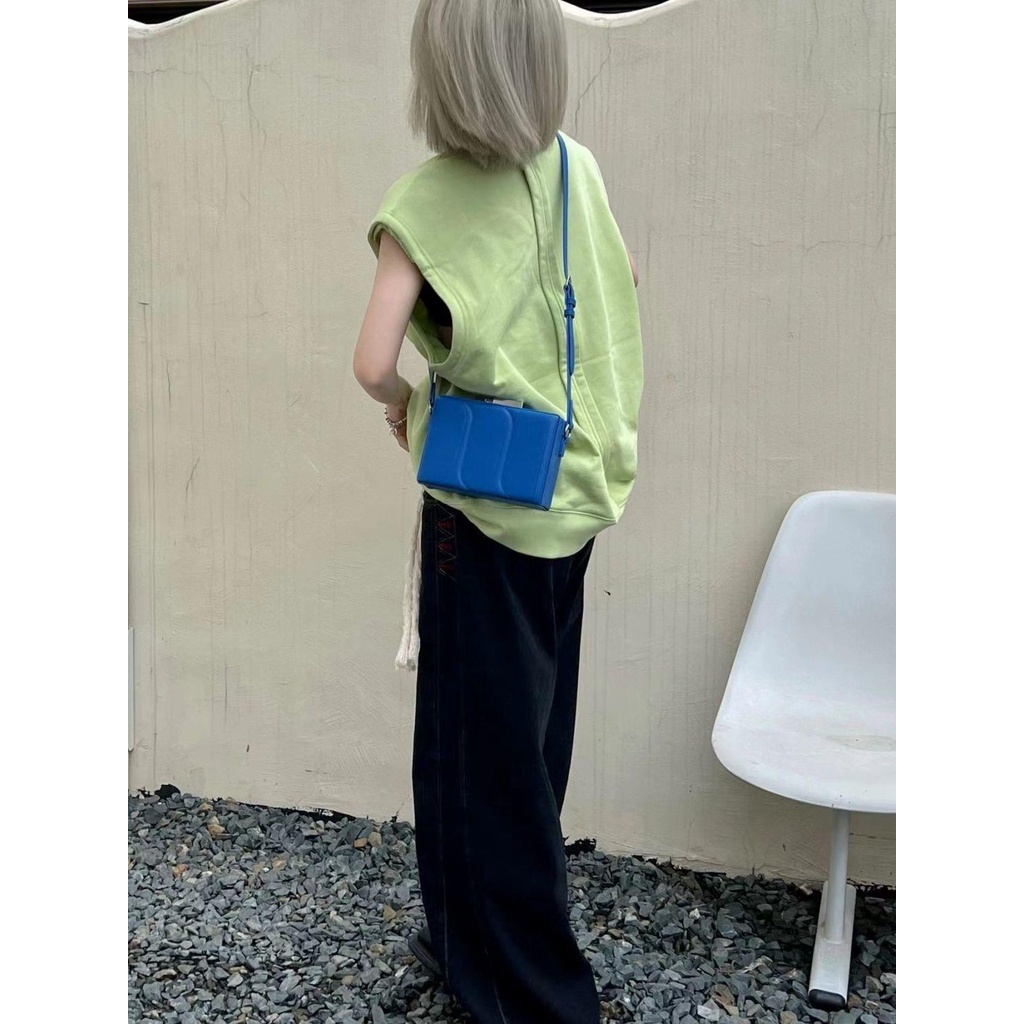 Áo Thun Nữ Không Tay Thêu Chữ Thời Trang Năng Động