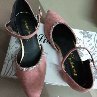 Sale giày lẻ size 80k