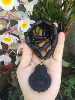 Vòng cổ gỗ mun sừng
