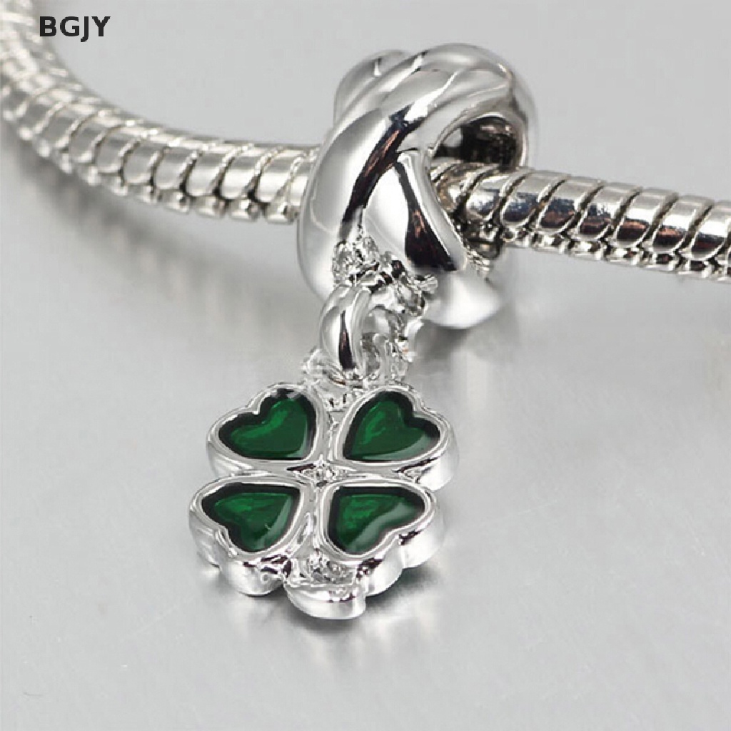 1 Mặt Vòng cổ Hình Cỏ Bốn Lá May Mắn Phong Cách Châu Âu Mới