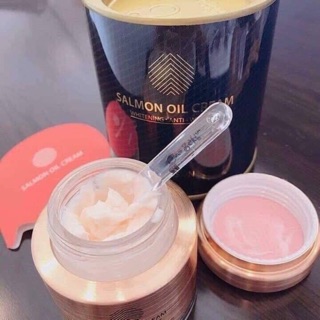 Kem dưỡng trắng da cá hồi