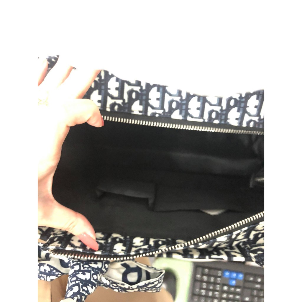 Túi du lịch Tặng kèm khăn Sz 42 bản đẹp