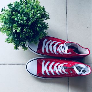 Giày c.v ảnh shop tự chụp