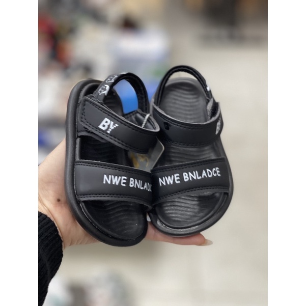 Dép quai chữ da xịn cho bé