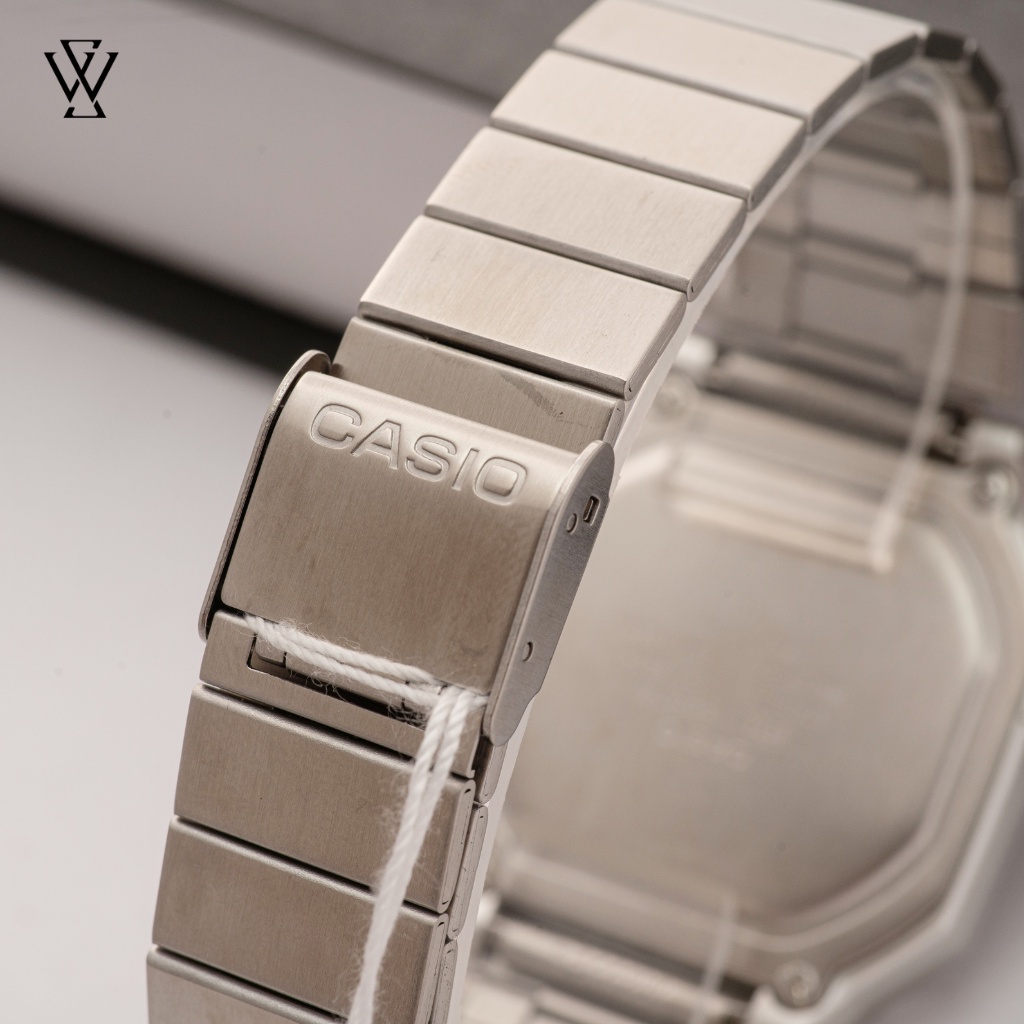 Đồng Hồ Điện Tử Nữ Casio WATCHSTORE B650WD-1ADF, Mặt Kính Vuông 41mm, Dây Kim Loại, Vỏ Nhựa Bền Bỉ