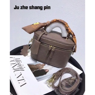 TÚI CỐP DA DẬP VÂN HOA.