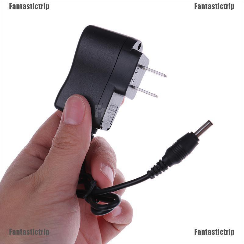 Bộ Sạc Pin lithium Us / EU 4.2V AC Cho Đèn Pin 18650
