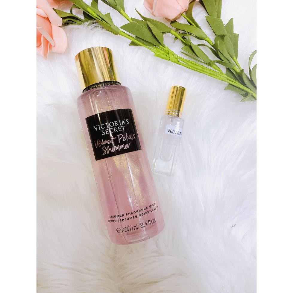 XỊT THƠM NHŨ VICTORIA SECRET Body mist Velvet Petals shimmer - 3WICK STORE