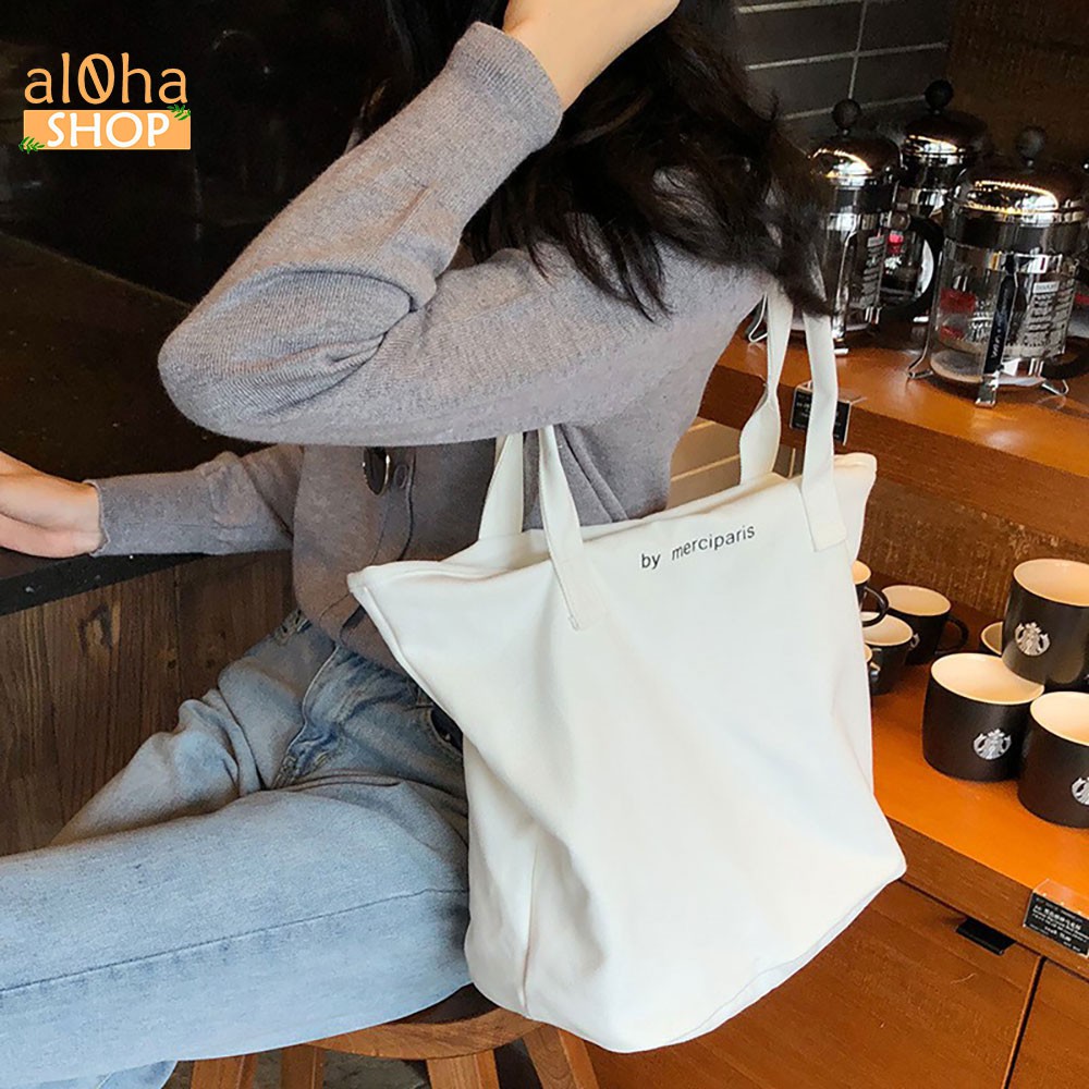 Túi tote đeo vai vải bố canvas T052 nữ in chữ by merciparis có khóa kéo, mềm, đẹp phong cách Hàn