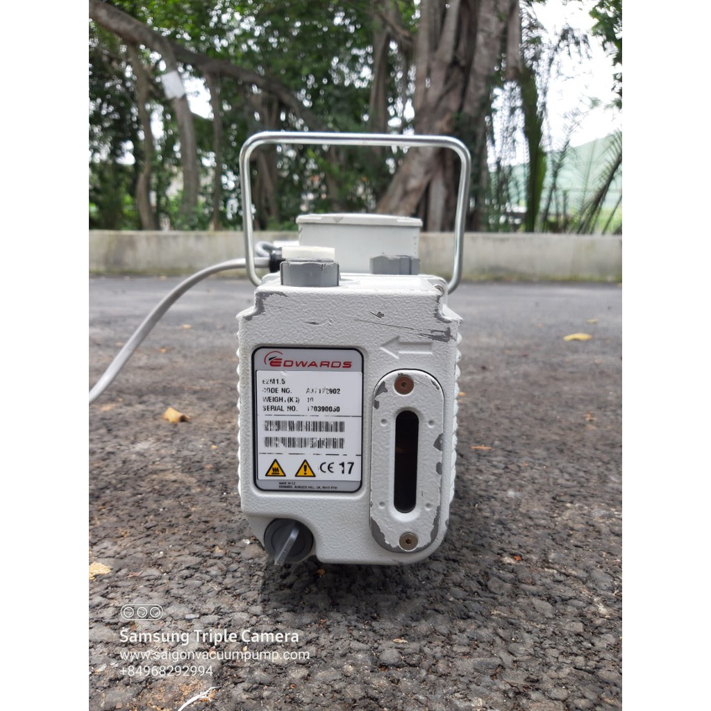 Bơm hút chân không EDWARDS E2M1.5