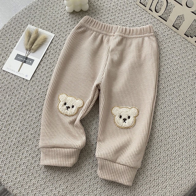 Quần dài cho bé chất liệu cotton tổ ong mềm mại thêu hình gấu dễ thương hàng Quảng Châu cao cấp