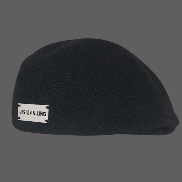 Mũ nồi MG STUDIO len đính miếng kim loại trang trí