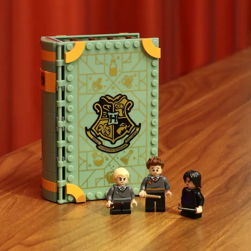 SLUBAN Đồ Chơi Lắp Ráp Mô Hình Cuốn Sách Harry Potter 76384