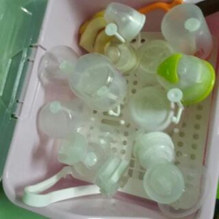 Khay úp bình sữa có nắp đậy