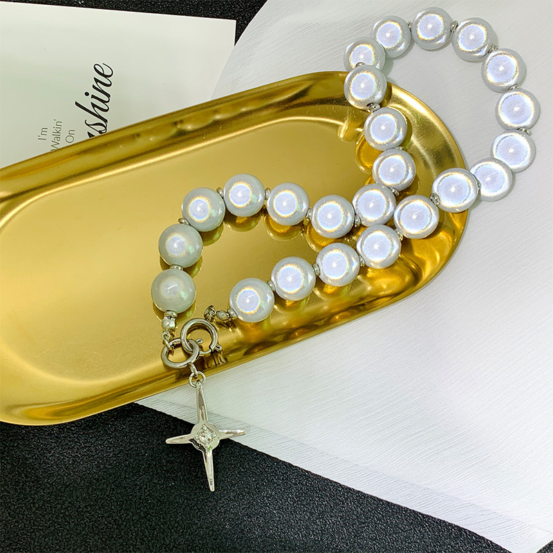 vòng cổ Mặt Thánh Giá Đính Ngọc Trai Thời Trang