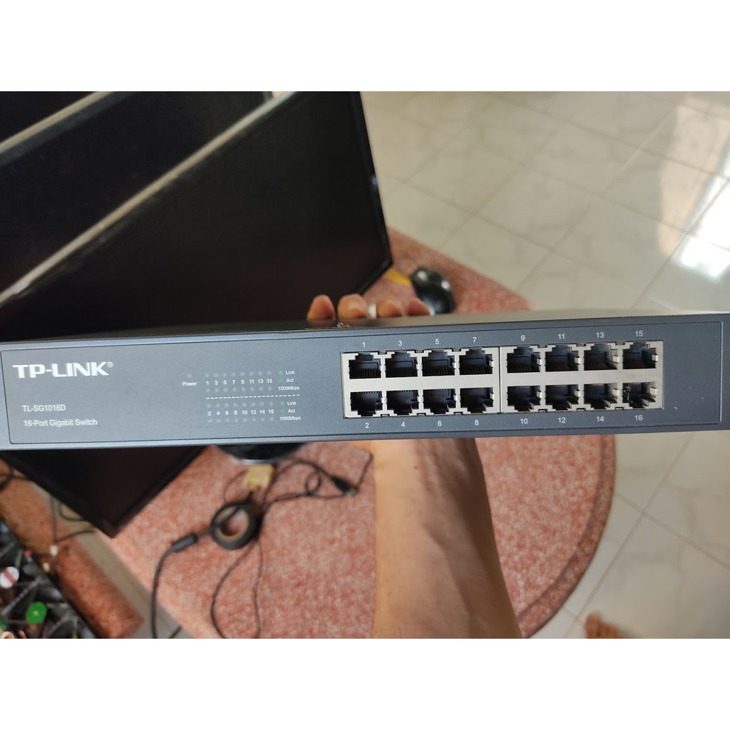 Switch TP-Link TL-SG1016D đã qua sử dụng