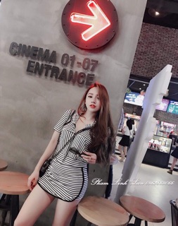 Set kẻ quần giả váy