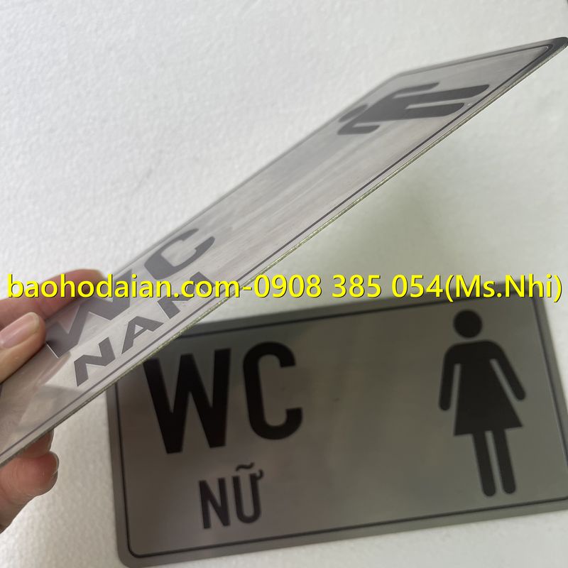 Biển chỉ dẫn nhà vệ sinh nam nữ chất liệu inox sang trọng, KT10x20cm