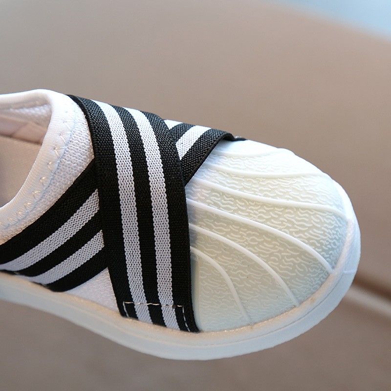 Giày slipon cho bé