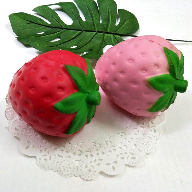 Đồ chơi nắn bóp squishy giải tỏa căng thẳng thiết kế quả dâu dễ thương