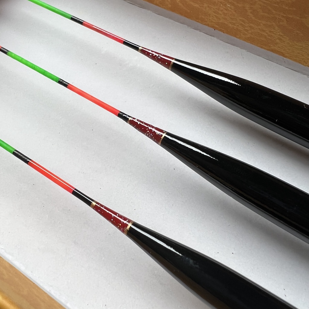 Bộ Phao Cỏ Câu Đài - Chuyên câu rô phi, chép, diếc - Fang Fishing - Bộ 3 quả kèm hộp