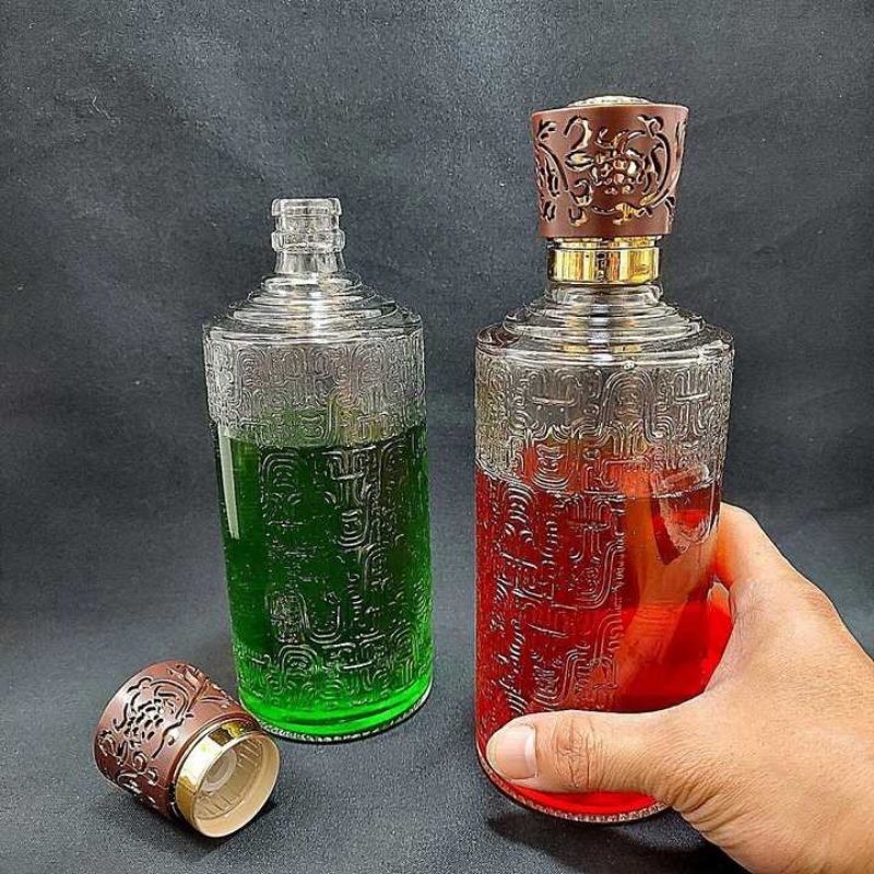 Chai chiết rót rượu thủy tinh chạm hình hoa văn nổi 700ML, Vỏ Chai Đựng Rượu 700ML - Hình trụ tròn 700ML