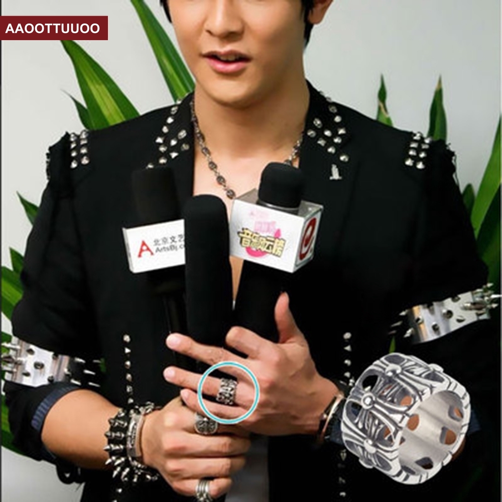 Nhẫn Thép Titan Hình Thánh Giá Phong Cách Retro Độc Đáo