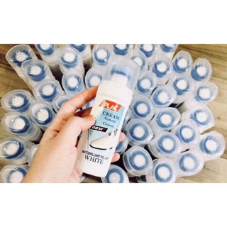 Chai nước lau giày và túi xách siêu sạch