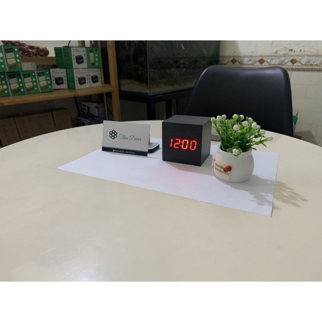 Đồng hồ để bàn LED giả gỗ VST 2021 hình vuông để bàn tiện dụng đa chức năng,báo thức