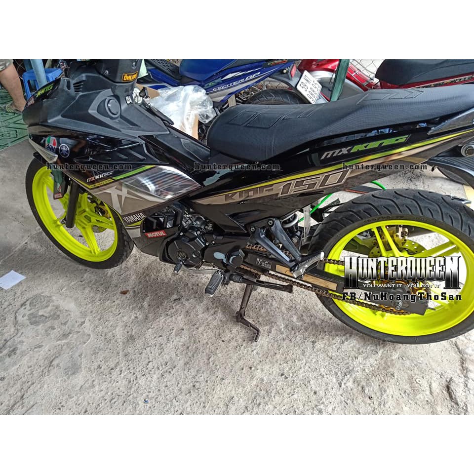 Tem Exciter 150, MX nhọn sọc. Chỉ vàng, xe đen. Chất liệu crom. Chỉnh sửa theo yêu cầu. Sắc nét, bền màu, chống nước