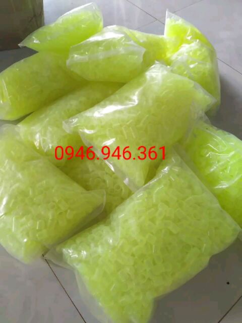 NỤ LÀM CHÚA