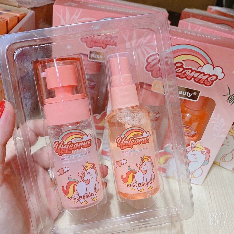 Kem lót và xịt khoáng makeup kissbeauty | BigBuy360 - bigbuy360.vn